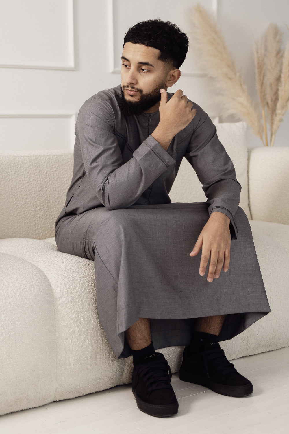 Rajul Qamari Emirati Slate Grey Mens Thobe Jubbah