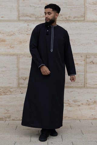 Rajul Dhīrwah Omani Black Mens Thobe Jubbah