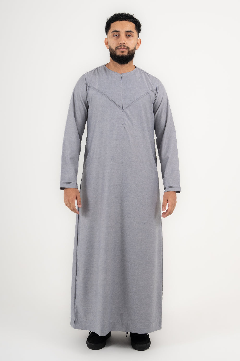 Rajul Qamari Emirati Soft Grey Mens Thobe Jubbah